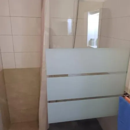 1 Apartment